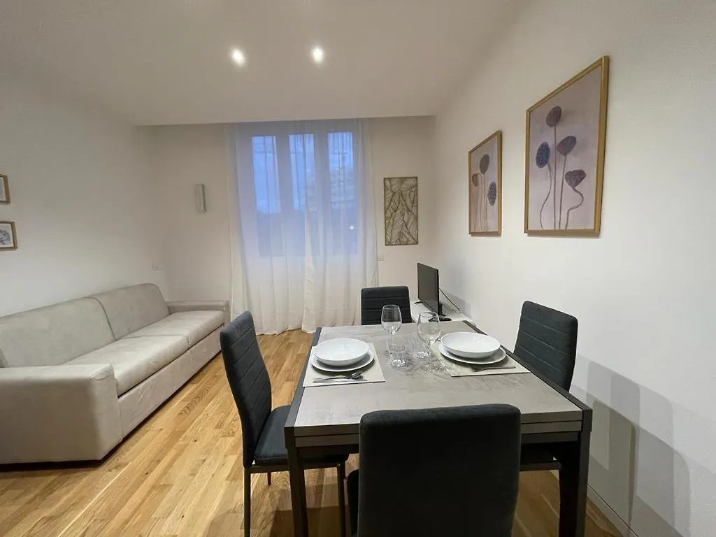 Apartment Imhome - Dante Milan Italy