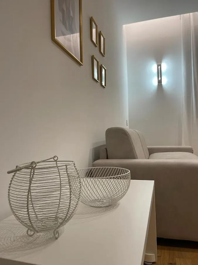 Apartment Imhome - Dante Milan Italy